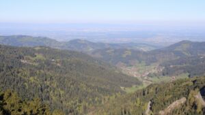 Dieses Bild zeigt eine Webcam-Aufnahme vom Achertal, aufgenommen am Donnerstag, den 23.04.2026 um 08:40 Uhr. Die Temperatur betrug 8.6°C.