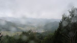 Dieses Bild zeigt eine Webcam-Aufnahme vom Achertal, aufgenommen am Sonntag, den 30.08.2026 um 11:10 Uhr. Die Temperatur betrug 15.1°C.