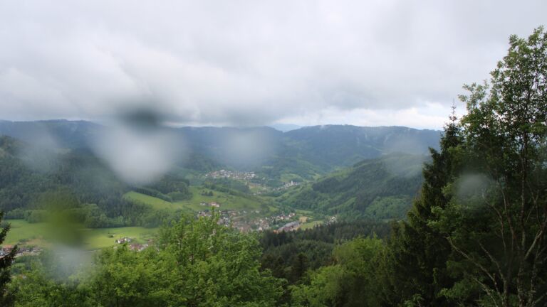 Dieses Bild zeigt eine Webcam-Aufnahme vom Achertal, aufgenommen am Donnerstag, den 14.05.2026 um 08:30 Uhr. Die Temperatur betrug 3.8°C.