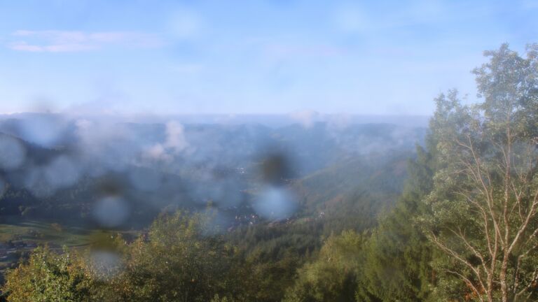 Dieses Bild zeigt eine Webcam-Aufnahme vom Achertal, aufgenommen am Freitag, den 02.10.2026 um 09:20 Uhr. Die Temperatur betrug 13.4°C.