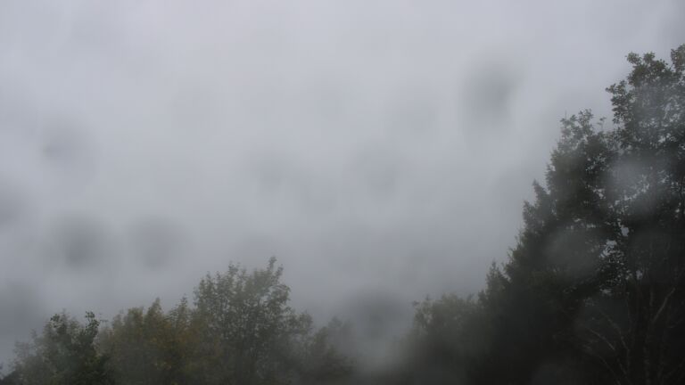 Dieses Bild zeigt eine Webcam-Aufnahme vom Achertal, aufgenommen am Samstag, den 17.10.2026 um 10:20 Uhr. Die Temperatur betrug 10.6°C.