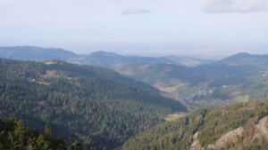 Dieses Bild zeigt eine Webcam-Aufnahme vom Achertal, aufgenommen am Samstag, den 28.02.2026 um 09:30 Uhr. Die Temperatur betrug 6.5°C.