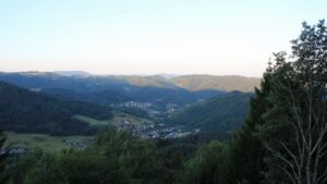 Dieses Bild zeigt eine Webcam-Aufnahme vom Achertal, aufgenommen am Samstag, den 25.07.2026 um 06:30 Uhr. Die Temperatur betrug 19.7°C.
