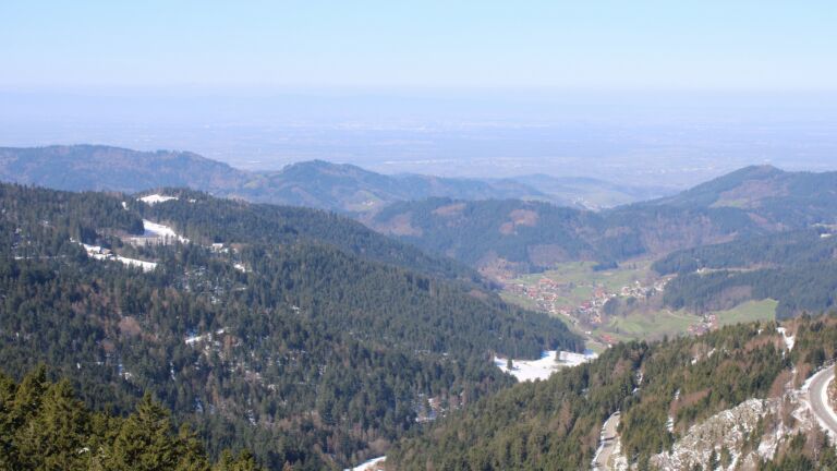 Dieses Bild zeigt eine Webcam-Aufnahme vom Achertal, aufgenommen am Donnerstag, den 02.04.2026 um 11:30 Uhr. Die Temperatur betrug 6.6°C.