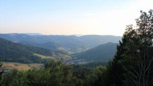 Dieses Bild zeigt eine Webcam-Aufnahme vom Achertal, aufgenommen am Samstag, den 01.08.2026 um 19:40 Uhr. Die Temperatur betrug 25.4°C.