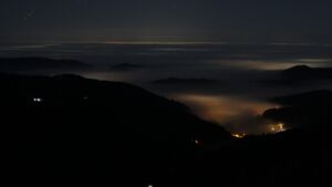 Dieses Bild zeigt eine Webcam-Aufnahme vom Achertal, aufgenommen am Samstag, den 13.12.2025 um 06:00 Uhr. Die Temperatur betrug 5.7°C.