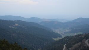 Dieses Bild zeigt eine Webcam-Aufnahme vom Achertal, aufgenommen am Samstag, den 21.03.2026 um 07:10 Uhr. Die Temperatur betrug 4.2°C.