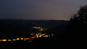 Dieses Bild zeigt eine Webcam-Aufnahme vom Achertal, aufgenommen am Dienstag, den 14.07.2026 um 22:40 Uhr. Die Temperatur betrug 23.2°C.