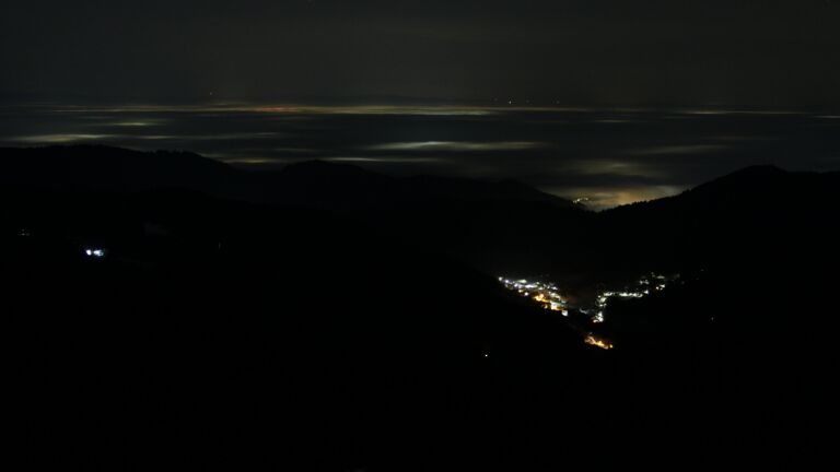 Dieses Bild zeigt eine Webcam-Aufnahme vom Achertal, aufgenommen am Donnerstag, den 22.01.2026 um 05:00 Uhr. Die Temperatur betrug 4.1°C.