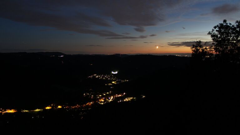 Dieses Bild zeigt eine Webcam-Aufnahme vom Achertal, aufgenommen am Dienstag, den 15.09.2026 um 20:40 Uhr. Die Temperatur betrug 22.6°C.