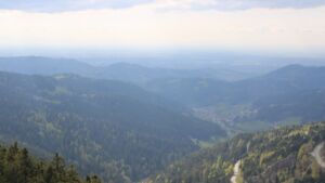 Dieses Bild zeigt eine Webcam-Aufnahme vom Achertal, aufgenommen am Dienstag, den 21.04.2026 um 16:30 Uhr. Die Temperatur betrug 4.6°C.