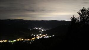 Dieses Bild zeigt eine Webcam-Aufnahme vom Achertal, aufgenommen am Donnerstag, den 03.09.2026 um 22:30 Uhr. Die Temperatur betrug 20.1°C.