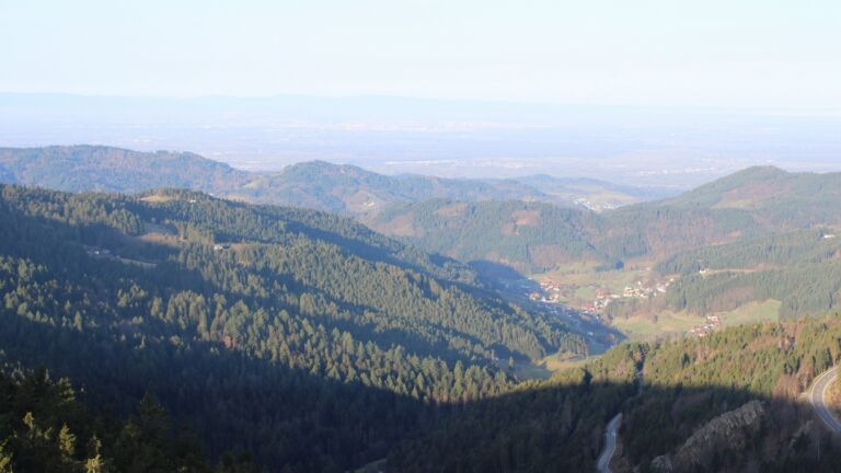 Dieses Bild zeigt eine Webcam-Aufnahme vom Achertal, aufgenommen am Freitag, den 27.02.2026 um 08:40 Uhr. Die Temperatur betrug 11.1°C.