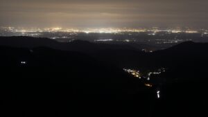 Dieses Bild zeigt eine Webcam-Aufnahme vom Achertal, aufgenommen am Samstag, den 28.02.2026 um 05:30 Uhr. Die Temperatur betrug 6.6°C.