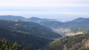 Dieses Bild zeigt eine Webcam-Aufnahme vom Achertal, aufgenommen am Samstag, den 20.12.2025 um 12:40 Uhr. Die Temperatur betrug 10.1°C.