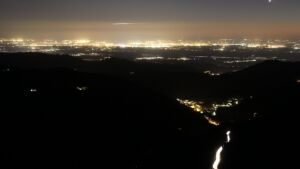 Dieses Bild zeigt eine Webcam-Aufnahme vom Achertal, aufgenommen am Dienstag, den 07.04.2026 um 21:40 Uhr. Die Temperatur betrug 10°C.