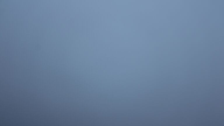 Dieses Bild zeigt eine Webcam-Aufnahme vom Achertal, aufgenommen am Freitag, den 05.12.2025 um 08:20 Uhr. Die Temperatur betrug 0.1°C.