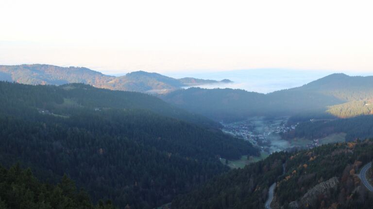 Dieses Bild zeigt eine Webcam-Aufnahme vom Achertal, aufgenommen am Samstag, den 08.11.2025 um 08:10 Uhr. Die Temperatur betrug 7.1°C.