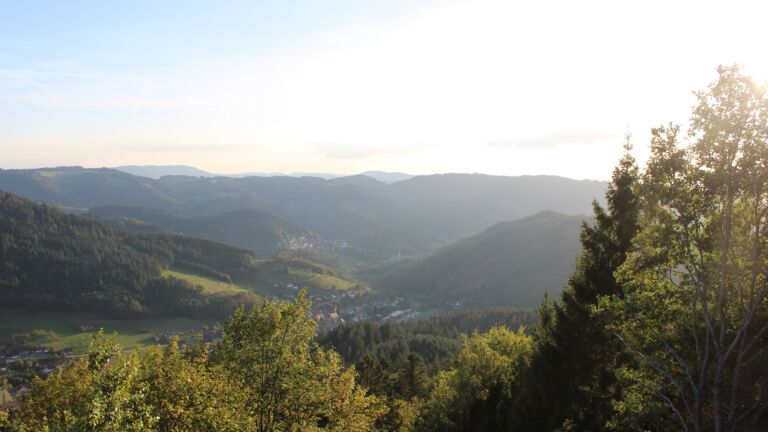 Dieses Bild zeigt eine Webcam-Aufnahme vom Achertal, aufgenommen am Freitag, den 02.10.2026 um 18:10 Uhr. Die Temperatur betrug 18.8°C.