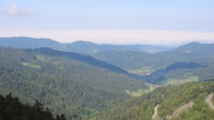 Dieses Bild zeigt eine Webcam-Aufnahme vom Achertal, aufgenommen am Freitag, den 08.05.2026 um 10:00 Uhr. Die Temperatur betrug 9.8°C.