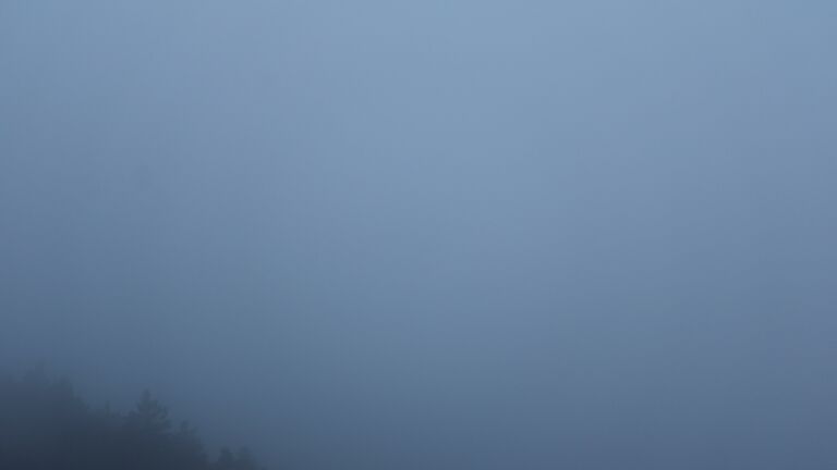 Dieses Bild zeigt eine Webcam-Aufnahme vom Achertal, aufgenommen am Donnerstag, den 04.12.2025 um 08:00 Uhr. Die Temperatur betrug 1.5°C.