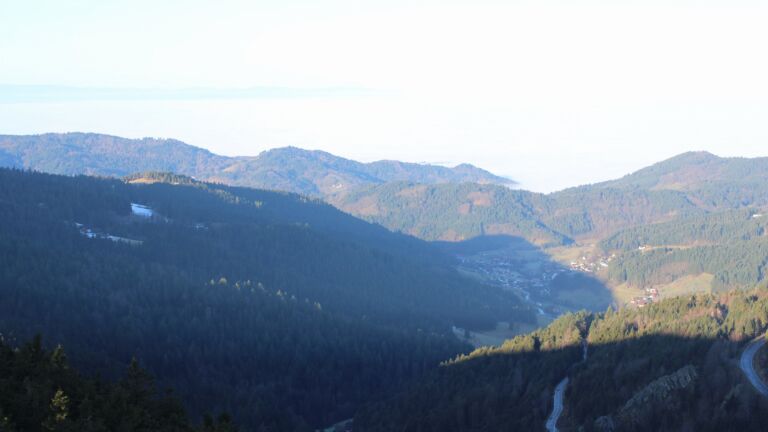 Dieses Bild zeigt eine Webcam-Aufnahme vom Achertal, aufgenommen am Sonntag, den 08.02.2026 um 09:10 Uhr. Die Temperatur betrug 2.6°C.