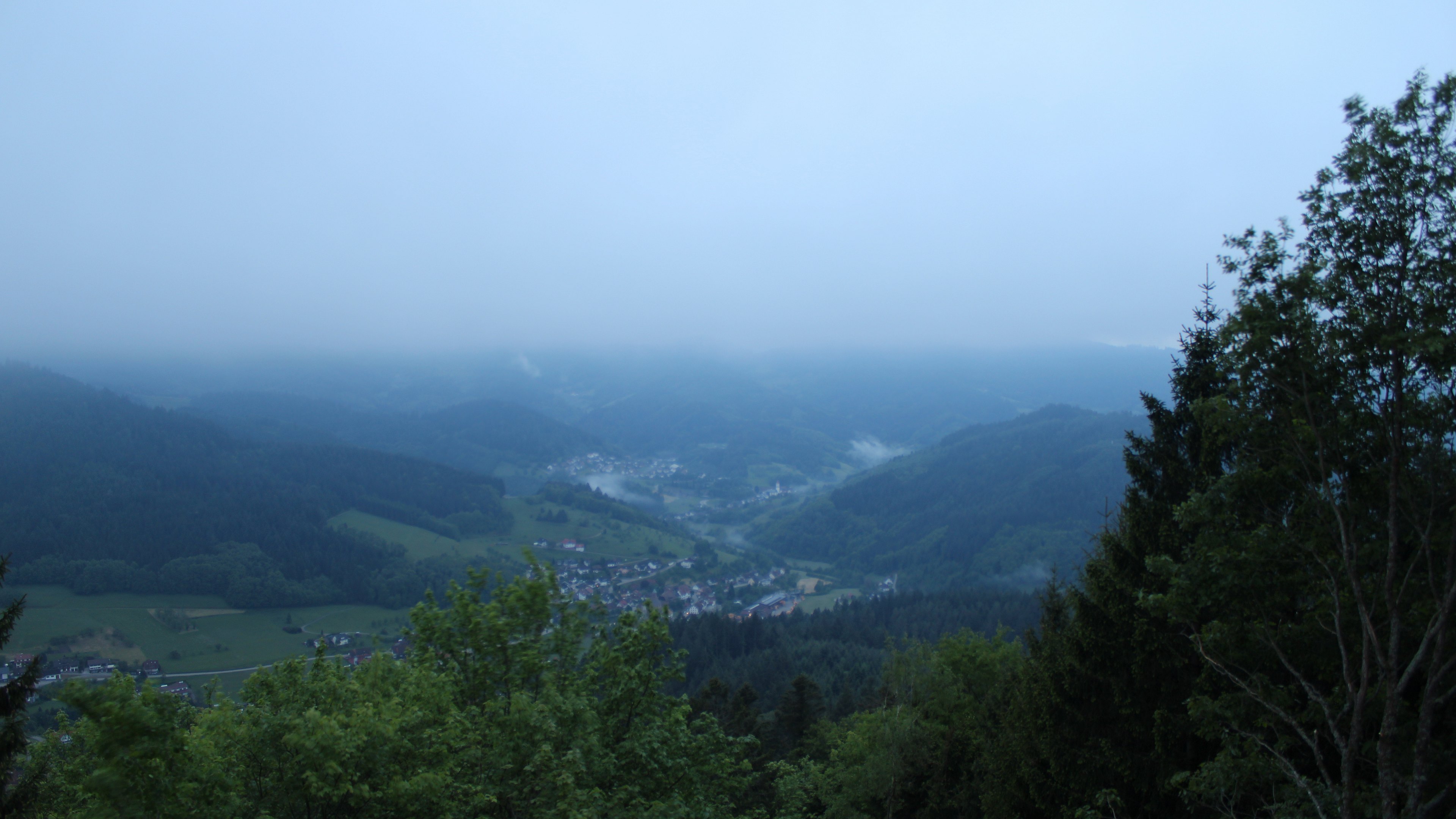 Dieses Bild zeigt eine Webcam-Aufnahme vom Achertal, aufgenommen am Samstag, den 16.05.2026 um 05:50 Uhr. Die Temperatur betrug 3.2°C.