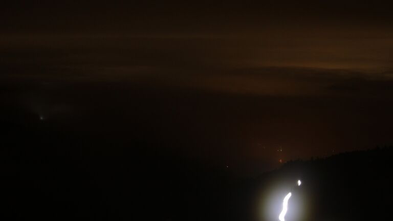 Dieses Bild zeigt eine Webcam-Aufnahme vom Achertal, aufgenommen am Mittwoch, den 28.01.2026 um 05:30 Uhr. Die Temperatur betrug 1.9°C.