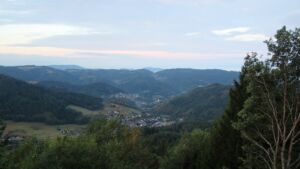 Dieses Bild zeigt eine Webcam-Aufnahme vom Achertal, aufgenommen am Mittwoch, den 26.08.2026 um 06:40 Uhr. Die Temperatur betrug 16.2°C.