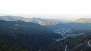 Dieses Bild zeigt eine Webcam-Aufnahme vom Achertal, aufgenommen am Dienstag, den 09.12.2025 um 09:00 Uhr. Die Temperatur betrug 10.3°C.