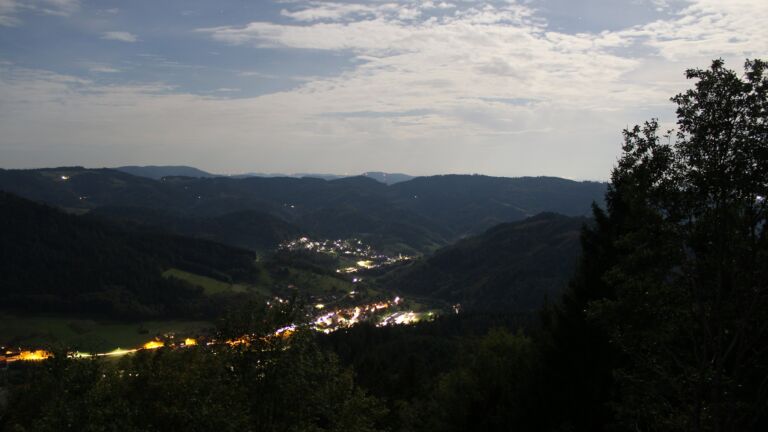 Dieses Bild zeigt eine Webcam-Aufnahme vom Achertal, aufgenommen am Montag, den 28.09.2026 um 06:00 Uhr. Die Temperatur betrug 20.3°C.