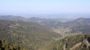 Dieses Bild zeigt eine Webcam-Aufnahme vom Achertal, aufgenommen am Dienstag, den 21.04.2026 um 08:30 Uhr. Die Temperatur betrug 4.4°C.