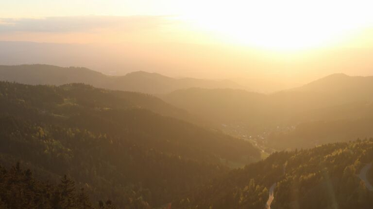 Dieses Bild zeigt eine Webcam-Aufnahme vom Achertal, aufgenommen am Montag, den 20.04.2026 um 20:00 Uhr. Die Temperatur betrug 5.9°C.