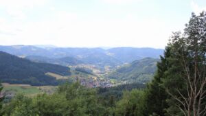 Dieses Bild zeigt eine Webcam-Aufnahme vom Achertal, aufgenommen am Mittwoch, den 01.07.2026 um 14:40 Uhr. Die Temperatur betrug 23.9°C.