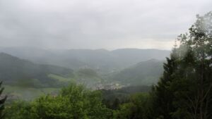 Dieses Bild zeigt eine Webcam-Aufnahme vom Achertal, aufgenommen am Montag, den 18.05.2026 um 14:40 Uhr. Die Temperatur betrug 8.4°C.