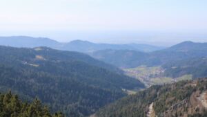 Dieses Bild zeigt eine Webcam-Aufnahme vom Achertal, aufgenommen am Dienstag, den 03.03.2026 um 14:00 Uhr. Die Temperatur betrug 9.5°C.