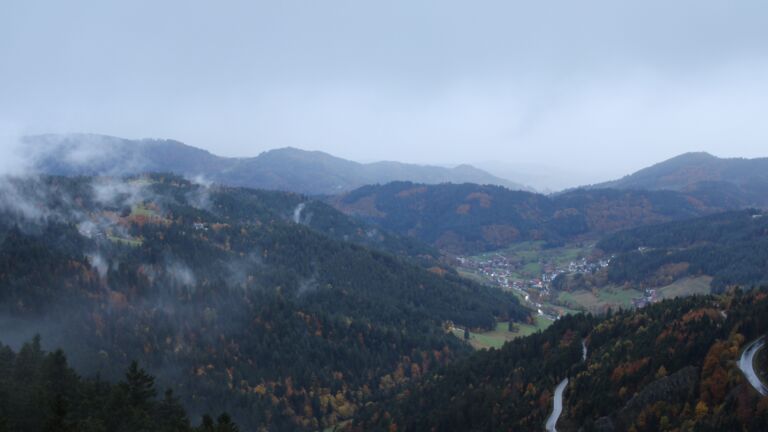 Dieses Bild zeigt eine Webcam-Aufnahme vom Achertal, aufgenommen am Donnerstag, den 23.10.2025 um 08:20 Uhr. Die Temperatur betrug 10.5°C.