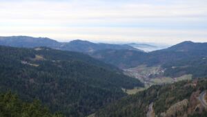 Dieses Bild zeigt eine Webcam-Aufnahme vom Achertal, aufgenommen am Mittwoch, den 17.12.2025 um 10:40 Uhr. Die Temperatur betrug 6.2°C.