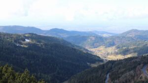 Dieses Bild zeigt eine Webcam-Aufnahme vom Achertal, aufgenommen am Samstag, den 07.02.2026 um 12:50 Uhr. Die Temperatur betrug 8.3°C.