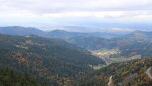 Dieses Bild zeigt eine Webcam-Aufnahme vom Achertal, aufgenommen am Mittwoch, den 15.10.2025 um 12:30 Uhr. Die Temperatur betrug 7.2°C.