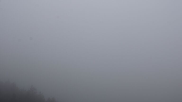 Dieses Bild zeigt eine Webcam-Aufnahme vom Achertal, aufgenommen am Montag, den 13.04.2026 um 09:30 Uhr. Die Temperatur betrug 3.6°C.