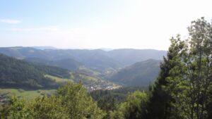 Dieses Bild zeigt eine Webcam-Aufnahme vom Achertal, aufgenommen am Dienstag, den 08.09.2026 um 17:10 Uhr. Die Temperatur betrug 31.4°C.