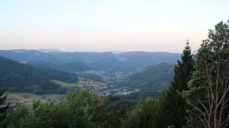 Dieses Bild zeigt eine Webcam-Aufnahme vom Achertal, aufgenommen am Dienstag, den 11.08.2026 um 06:40 Uhr. Die Temperatur betrug 18.8°C.