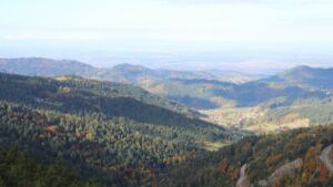 Dieses Bild zeigt eine Webcam-Aufnahme vom Achertal, aufgenommen am Samstag, den 18.10.2025 um 10:30 Uhr. Die Temperatur betrug 6.6°C.