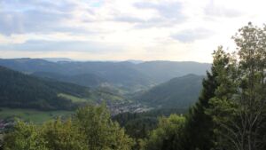 Dieses Bild zeigt eine Webcam-Aufnahme vom Achertal, aufgenommen am Mittwoch, den 16.09.2026 um 18:10 Uhr. Die Temperatur betrug 16.6°C.