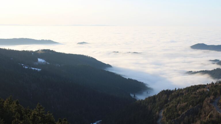 Dieses Bild zeigt eine Webcam-Aufnahme vom Achertal, aufgenommen am Montag, den 19.01.2026 um 16:10 Uhr. Die Temperatur betrug 9.1°C.