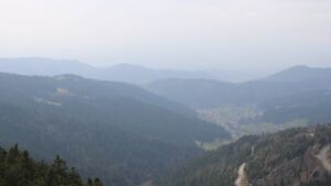 Dieses Bild zeigt eine Webcam-Aufnahme vom Achertal, aufgenommen am Dienstag, den 10.03.2026 um 15:00 Uhr. Die Temperatur betrug 9.5°C.