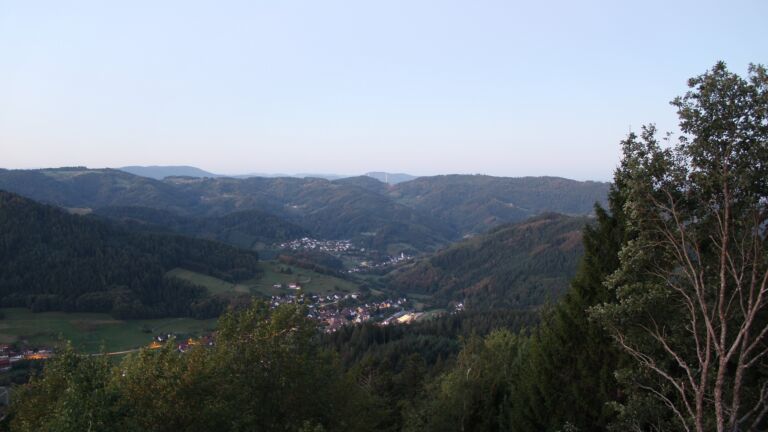 Dieses Bild zeigt eine Webcam-Aufnahme vom Achertal, aufgenommen am Mittwoch, den 23.09.2026 um 06:50 Uhr. Die Temperatur betrug 10.8°C.