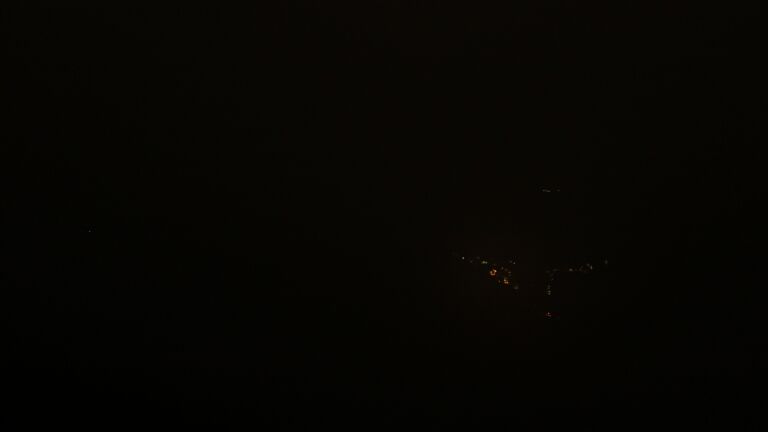 Dieses Bild zeigt eine Webcam-Aufnahme vom Achertal, aufgenommen am Dienstag, den 05.05.2026 um 23:00 Uhr. Die Temperatur betrug 8.1°C.