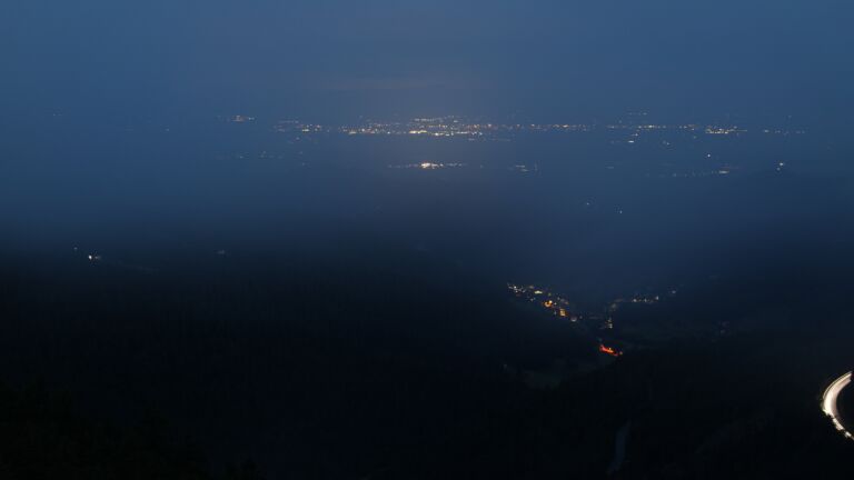 Dieses Bild zeigt eine Webcam-Aufnahme vom Achertal, aufgenommen am Dienstag, den 02.09.2025 um 06:00 Uhr. Die Temperatur betrug 9.2°C.